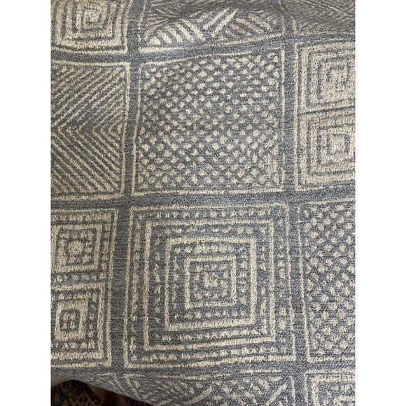 Lot of 2 Kravet Stitch Resist Fabric Samples in Chambray and Cloud 24"x28" - Picture 3 of 5